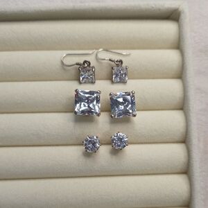Elegant Silver Jewelry Set with Clear Stones
